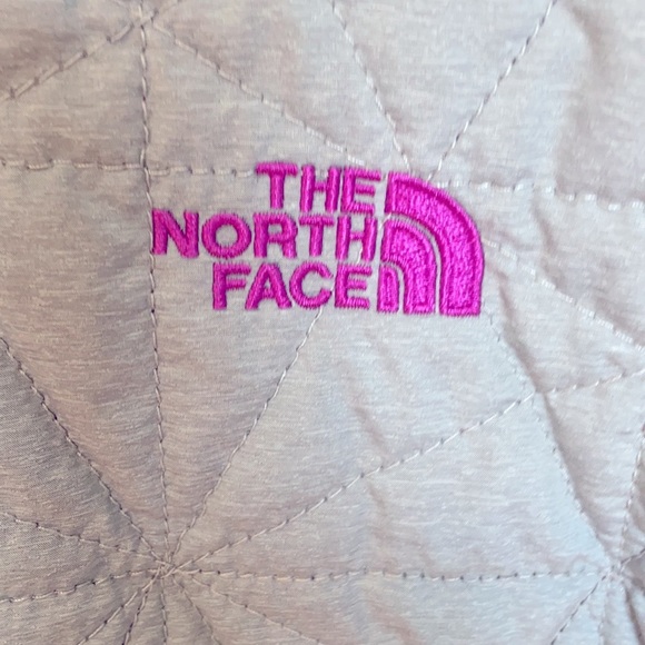 COPY - COPY - Women’s Northface jacket size L - Picture 2 of 7